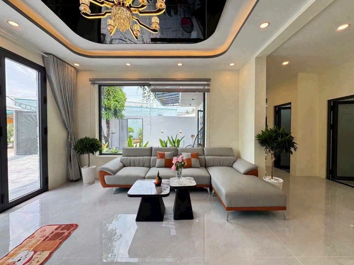 Bán biệt thự góc mặt tiền Hai Bà Trưng, 210m2, Rạch Giá - Ảnh thu nhỏ 4