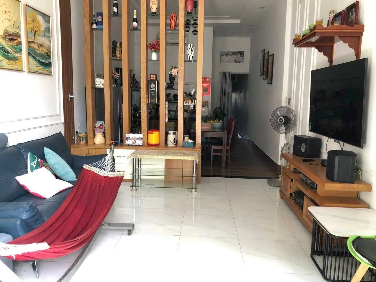 Bán nhà cấp 4 hẻm xe hơi Nguyễn Văn Trỗi, TP Bà Rịa, 100m2, 3PN, giá 2,5 tỷ - Ảnh thu nhỏ 2