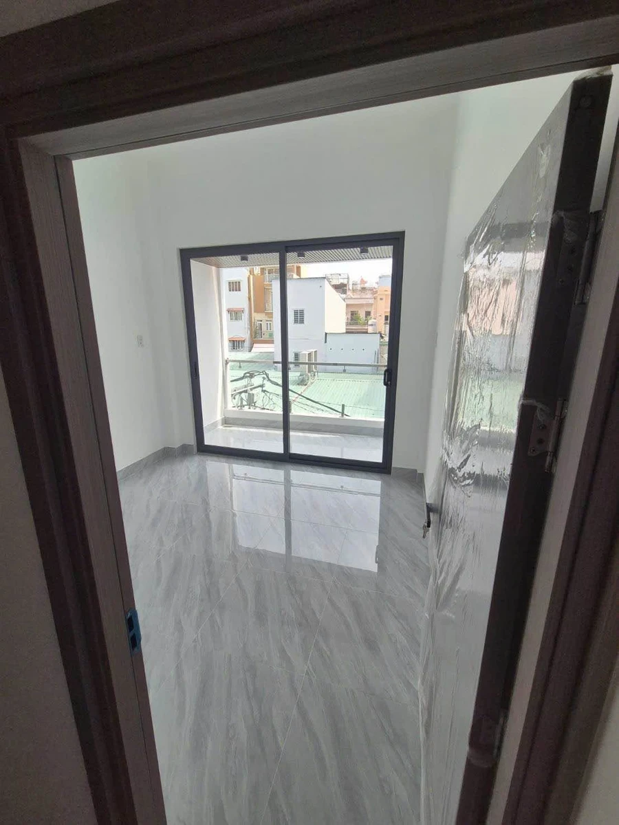 Bán nhà 4PN 3WC 28.8m² Lạc Long Quân, Quận 11 - 6.7 tỷ - Ảnh thu nhỏ 5