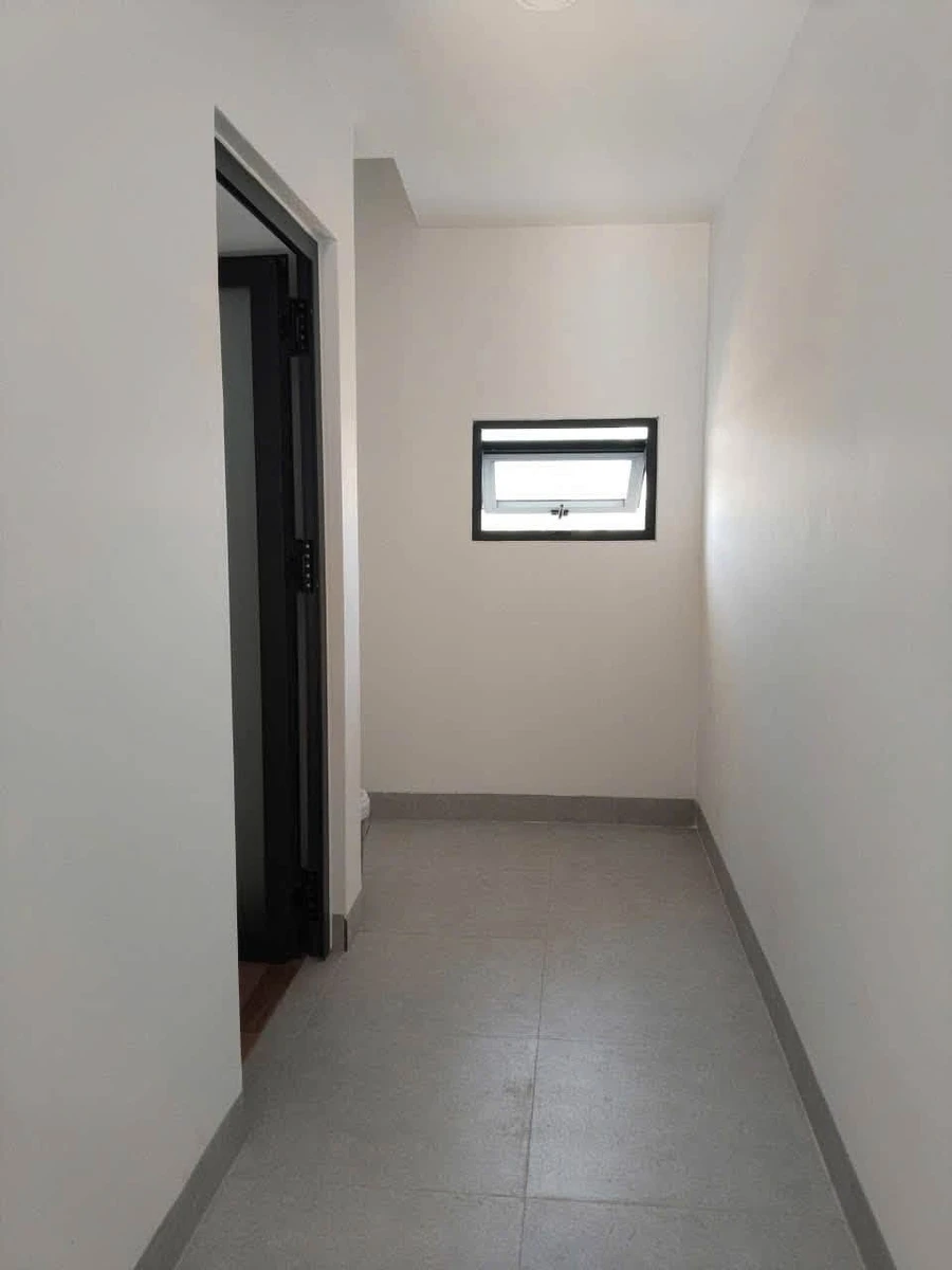 Bán nhà mới 5x20m, 2PN 2WC, sân ô tô, có nội thất tại Diên Điền, Khánh Hòa - Ảnh thu nhỏ 5