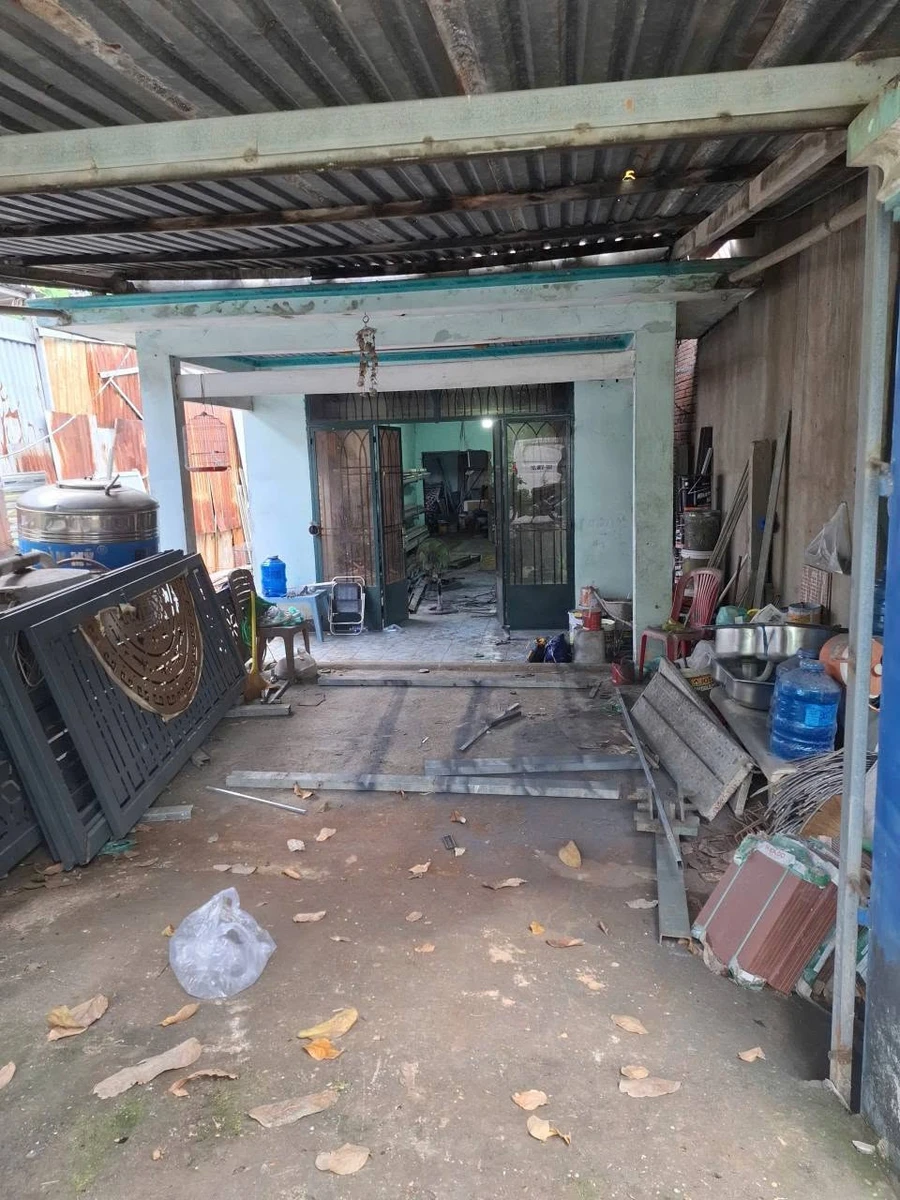 Bán nhà sổ hồng riêng mặt tiền 6m × 25m Đặng Thúc Vịnh 3 tỷ 650 triệu - Ảnh 1