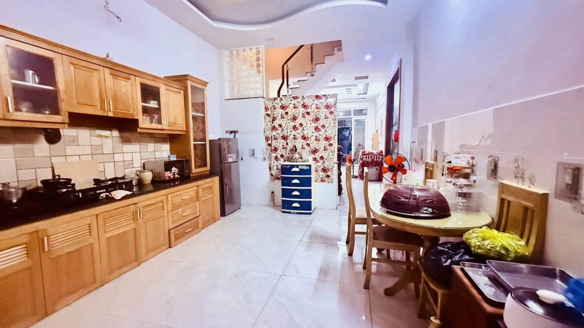 Bán nhà 4 tầng + mái 79m2 đường Nguyễn Văn Công, Gò Vấp giá 8,6 tỷ - Ảnh thu nhỏ 3