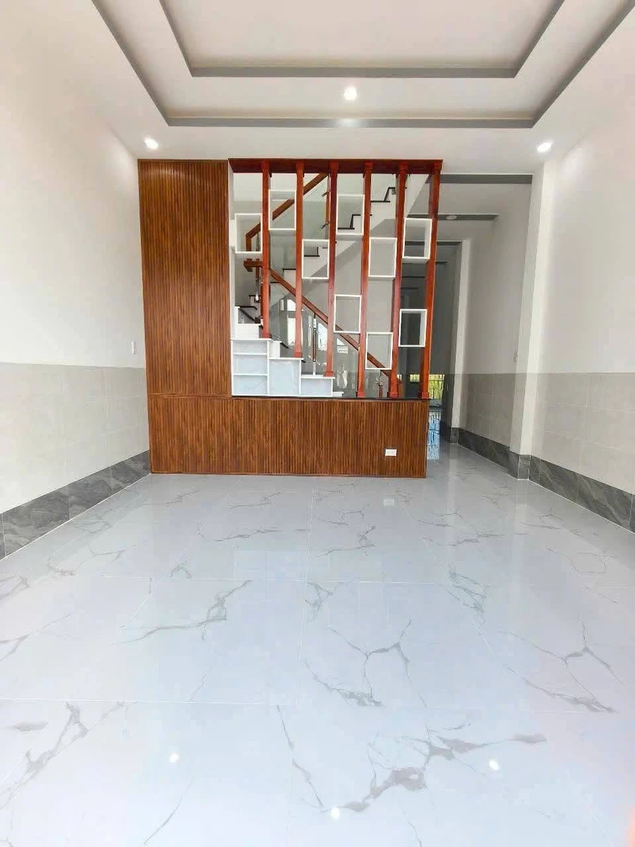 Bán nhà tân cổ điển 3PN 2WC 69,75m² Phường Bạc Liêu Bình Tân - Ảnh thu nhỏ 2