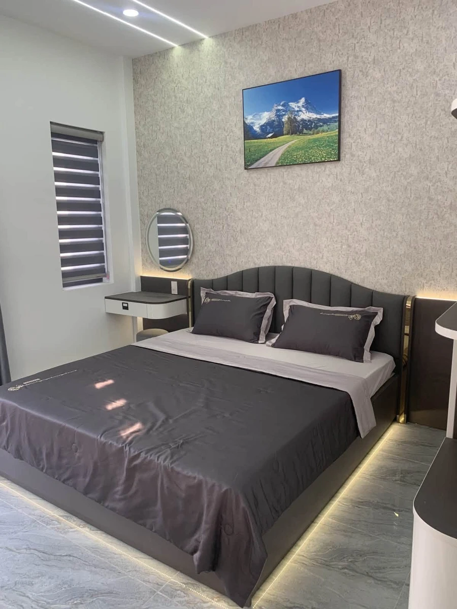 Bán nhà 5 tầng 84m2 có thang máy ở Thới An 8,3 tỷ - Ảnh thu nhỏ 3