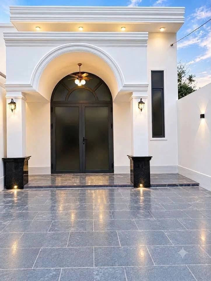 Bán nhà 3PN mặt tiền Nguyễn Văn Rành, DT 125m², 1 tỷ 790 triệu - Ảnh 1