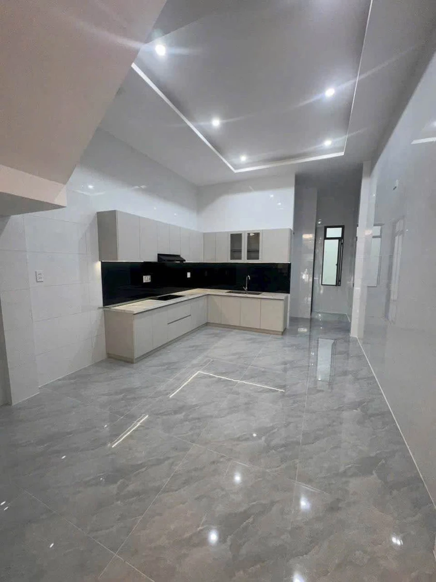 Bán nhà mặt tiền 3 phòng ngủ 80m2 Quy Nhơn - Ảnh thu nhỏ 4