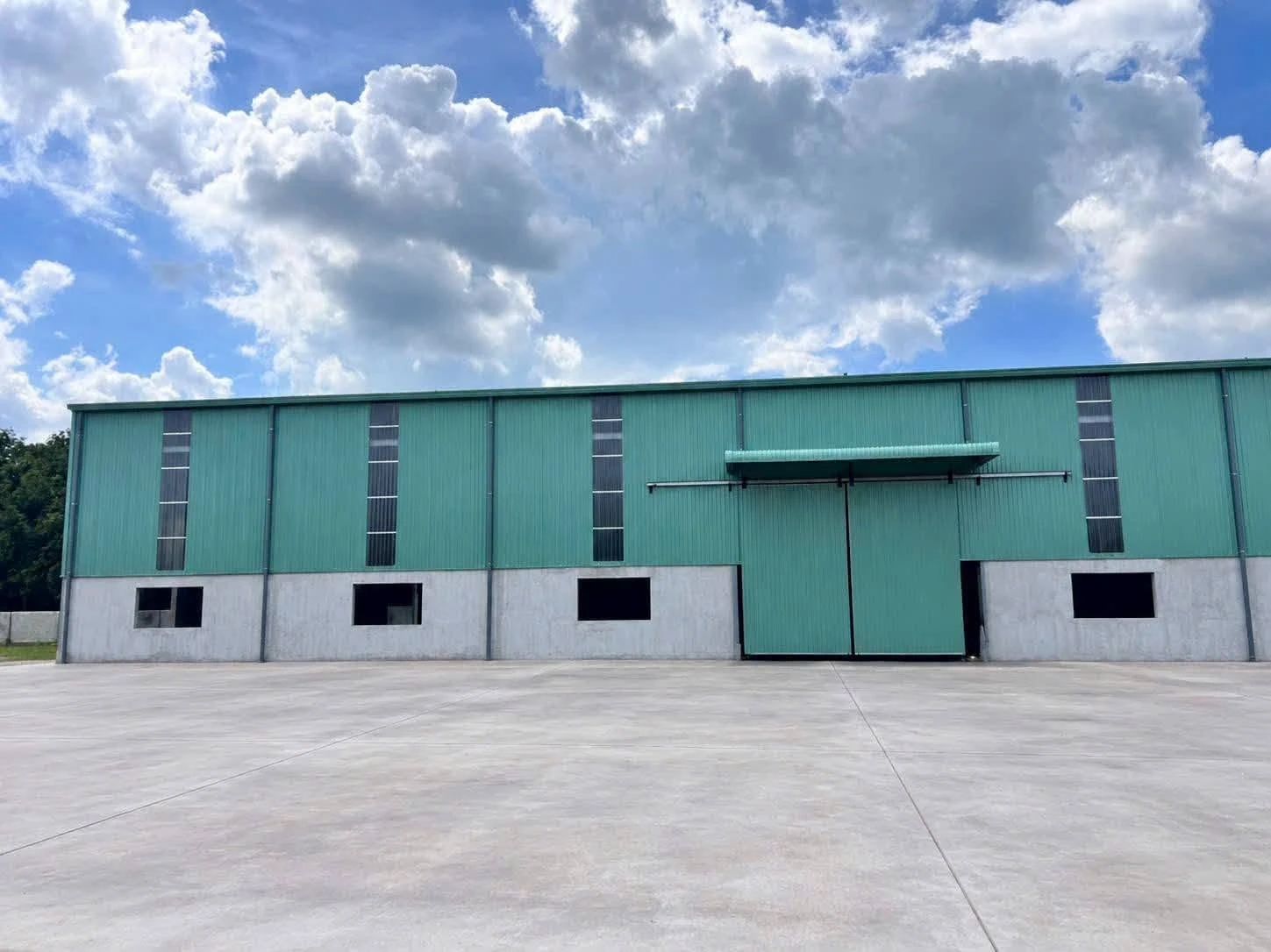 Cho thuê hoặc bán xưởng 7000m2 tại Chánh Phú Hòa, Bến Cát, Bình Dương - Ảnh 1
