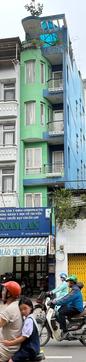 Bán nhà mặt tiền Hùng Vương Quận 10, 6 PN, 22 tỷ - Ảnh thu nhỏ 3