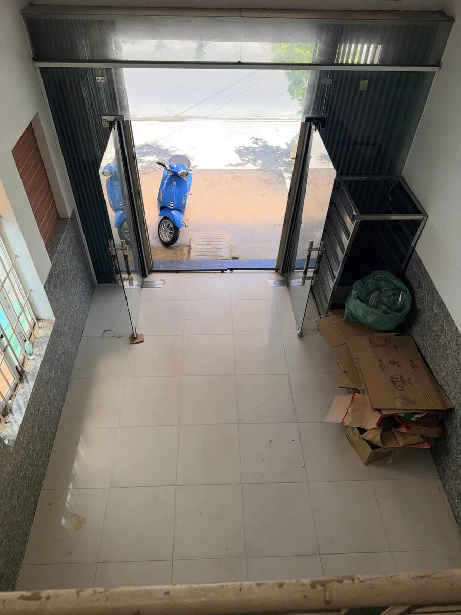 Bán nhà 1 trệt 1 lầu mặt tiền 80m² Tôn Đức Thắng - Ảnh thu nhỏ 5