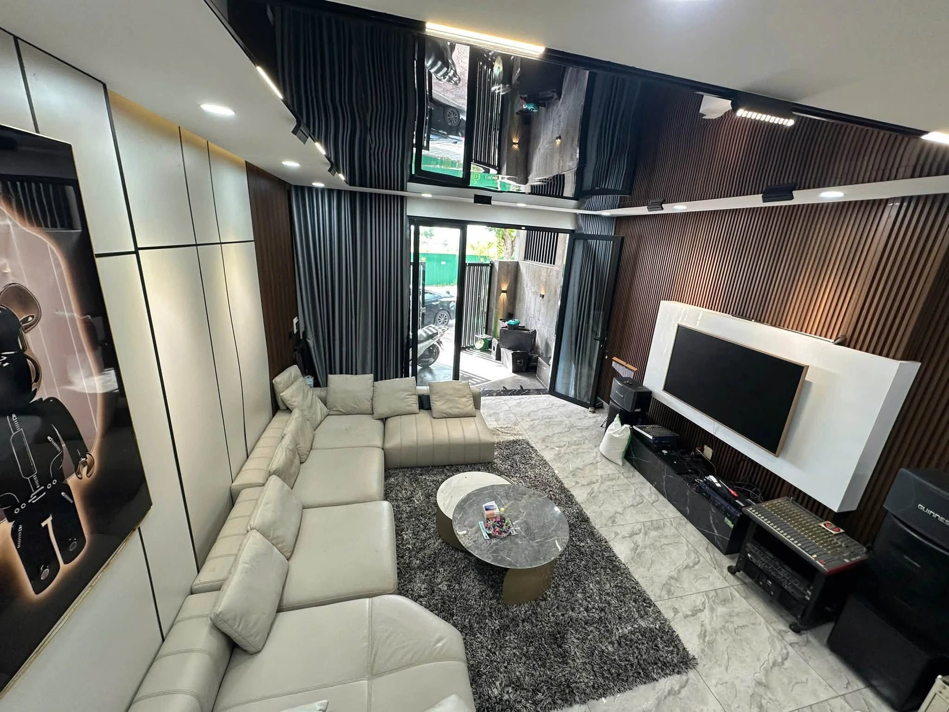 Bán nhà 3.5 tầng full nội thất 99,5m² KĐT Hà Quang 2, Nha Trang giá 12,5 tỷ - Ảnh 1