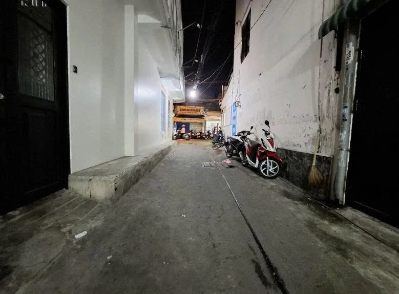 Bán nhà hẻm ô tô 46m2, 4 tầng gần mặt tiền Bùi Thị Xuân, Tân Bình, giá 8,6 tỷ - Ảnh 1
