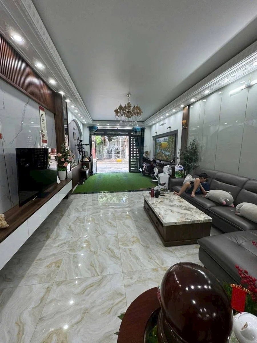 Bán nhà mặt tiền Lâm Quang Ky 1 trệt 3 lầu 92m2, 6,9 tỷ, Phước Nguyên, Bà Rịa - Ảnh thu nhỏ 3