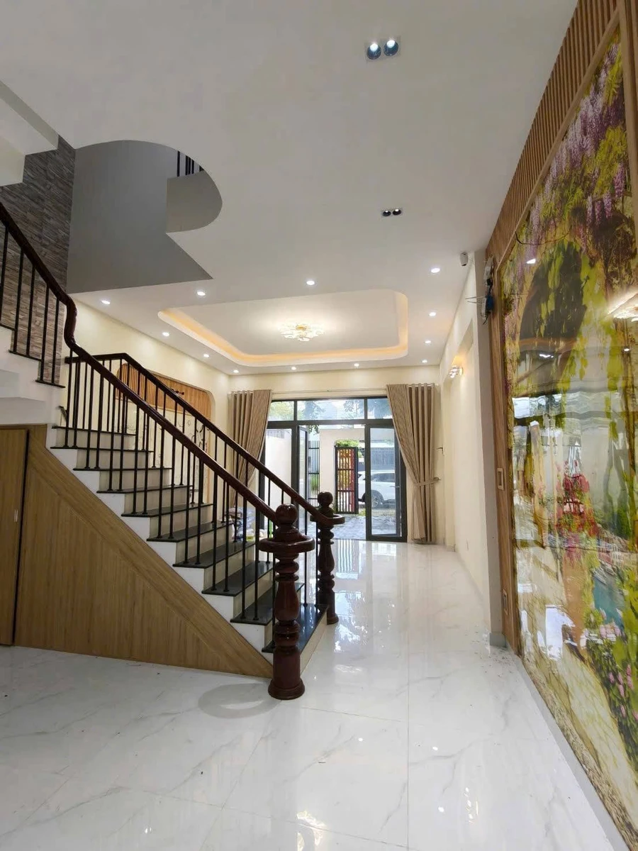 Bán nhà 1 trệt 1 lầu 5x20m, 3 phòng ngủ, KĐT Hoàng Phát, Bạc Liêu, giá 1,99 tỷ - Ảnh thu nhỏ 3