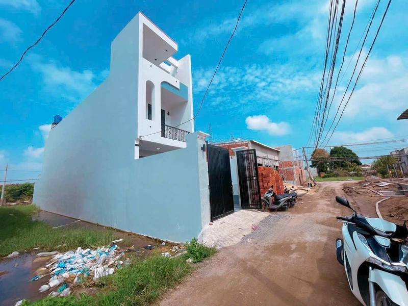 Bán nhà xây mới 3 phòng ngủ, 141.75 m² Đức Hòa, Long An