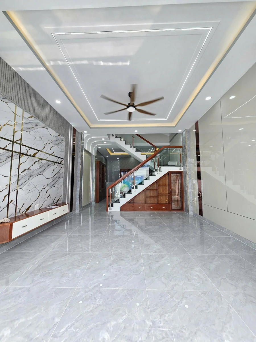 Bán nhà 1 trệt 2 lầu 93,1m2 giá 7 tỷ 200 Dĩ An - Ảnh thu nhỏ 2