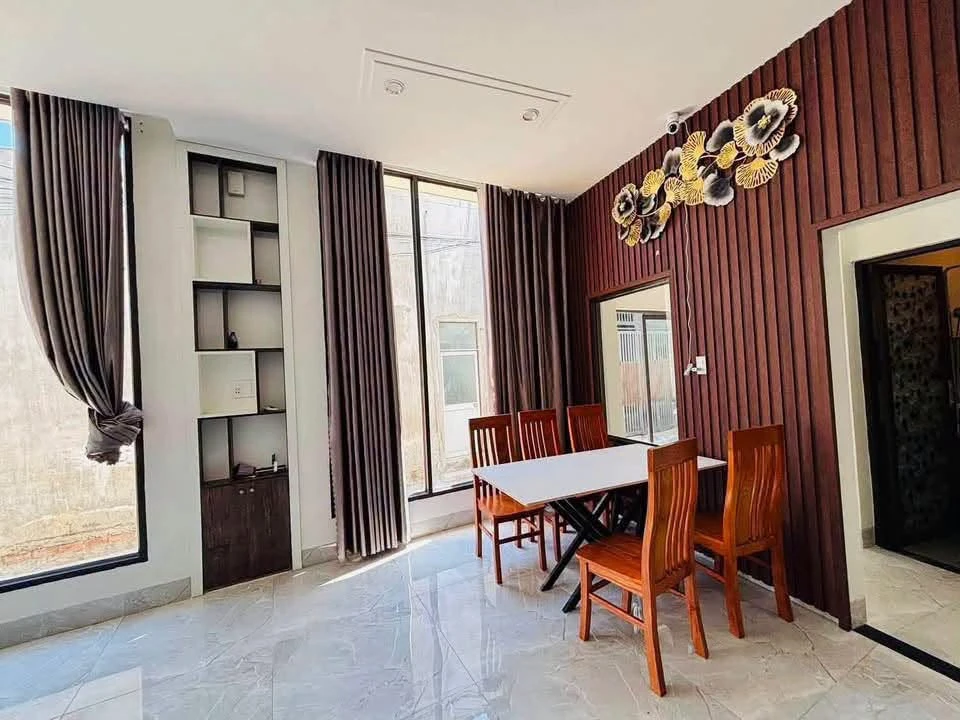 Bán nhà 3 tầng, 4 phòng ngủ 70m2 góc 2 diện, Quang Trung - Ảnh thu nhỏ 4