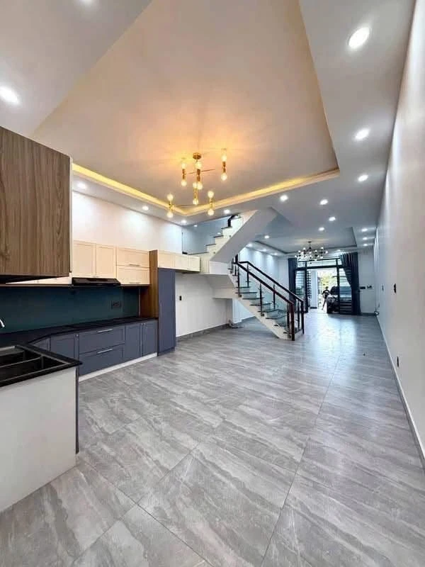 Bán nhà 1 trệt 1 lầu 100m² KDC Hiệp Thành 3 giá 5 tỷ 6 - Ảnh thu nhỏ 3
