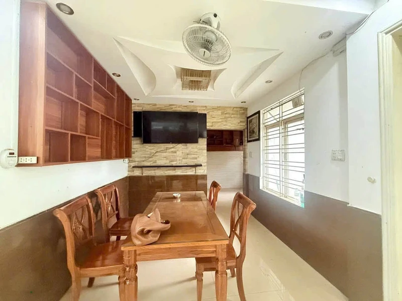 Bán nhà 2 tầng kiệt ô tô 235 Bà Triệu, 78m², 4,2 tỷ, Phường Thuận Hoá, TP Huế