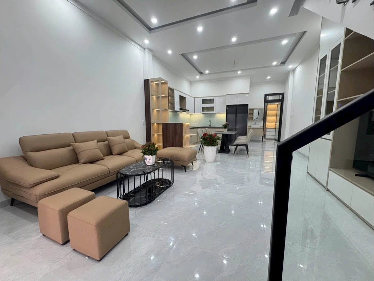 Bán nhà 2 tầng hẻm Nguyễn Trường Tộ 105m² 2,95 tỷ - Ảnh thu nhỏ 2