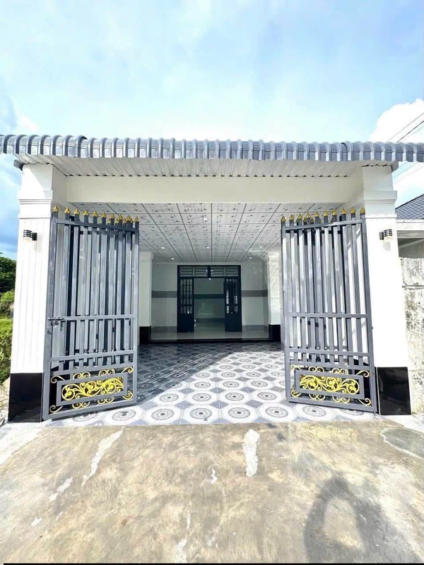 Bán nhà kiên cố 3 phòng ngủ 155m² Tây Ninh