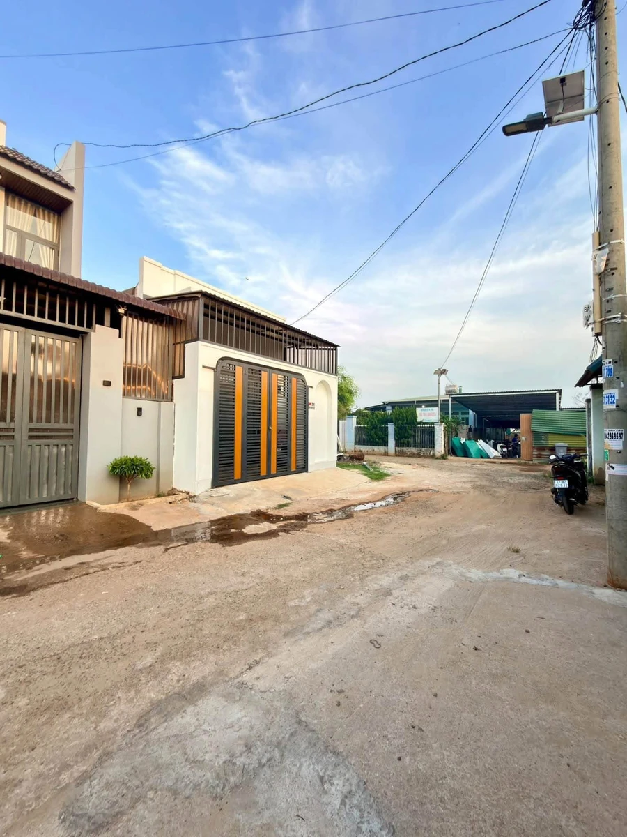 Bán đất góc 2 mặt tiền hẻm Nguyễn Tri Phương nối dài, 5x18m, thổ cư, giá khoảng 2 tỷ - Ảnh 1