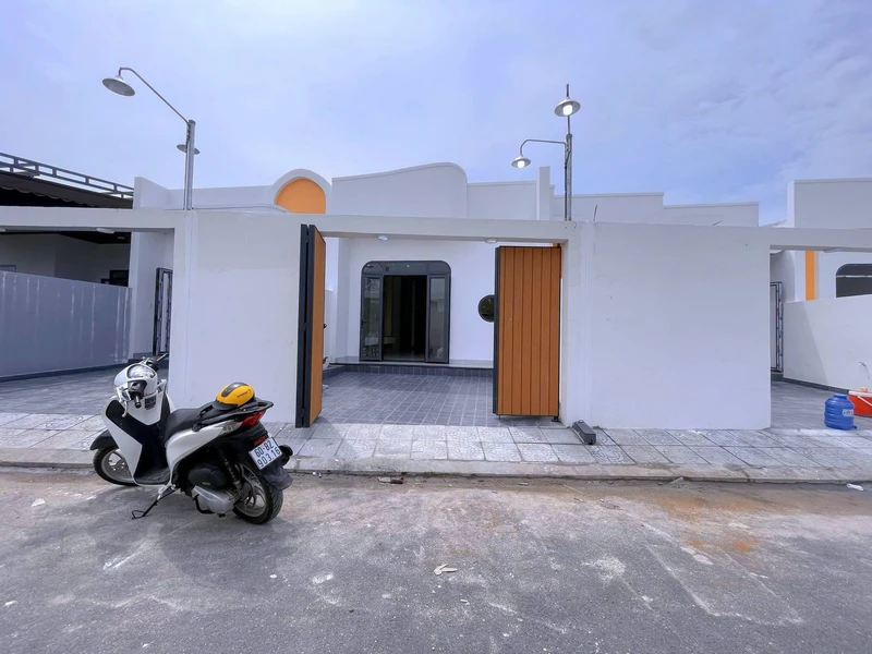 Bán nhà phố 2PN mặt tiền 100m², Bàu Trâm, Đồng Nai, 1 tỷ 250 triệu