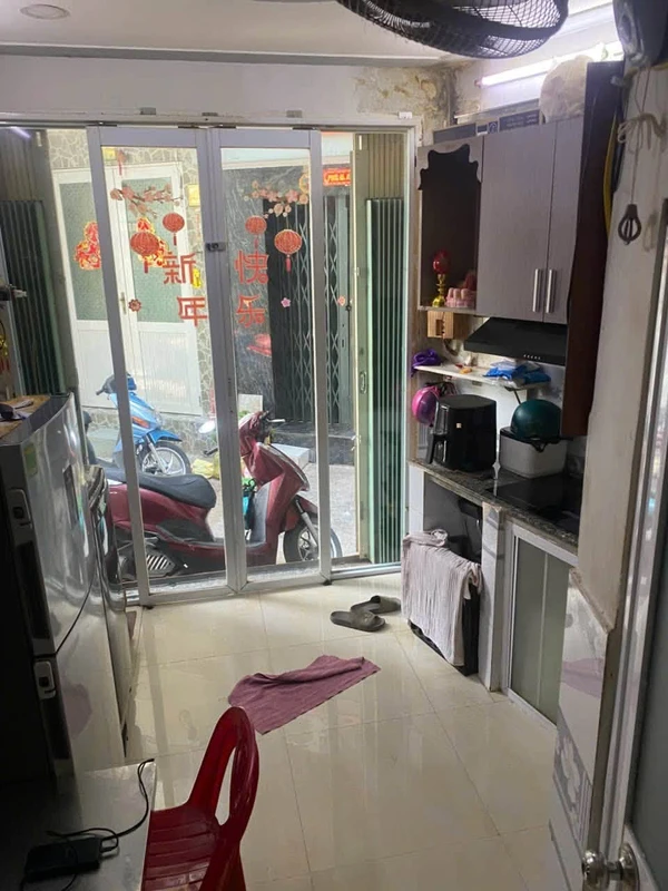 Bán nhà hẻm 2m7x4m7 trệt 2 lầu Quận 6 - 1 tỷ 790