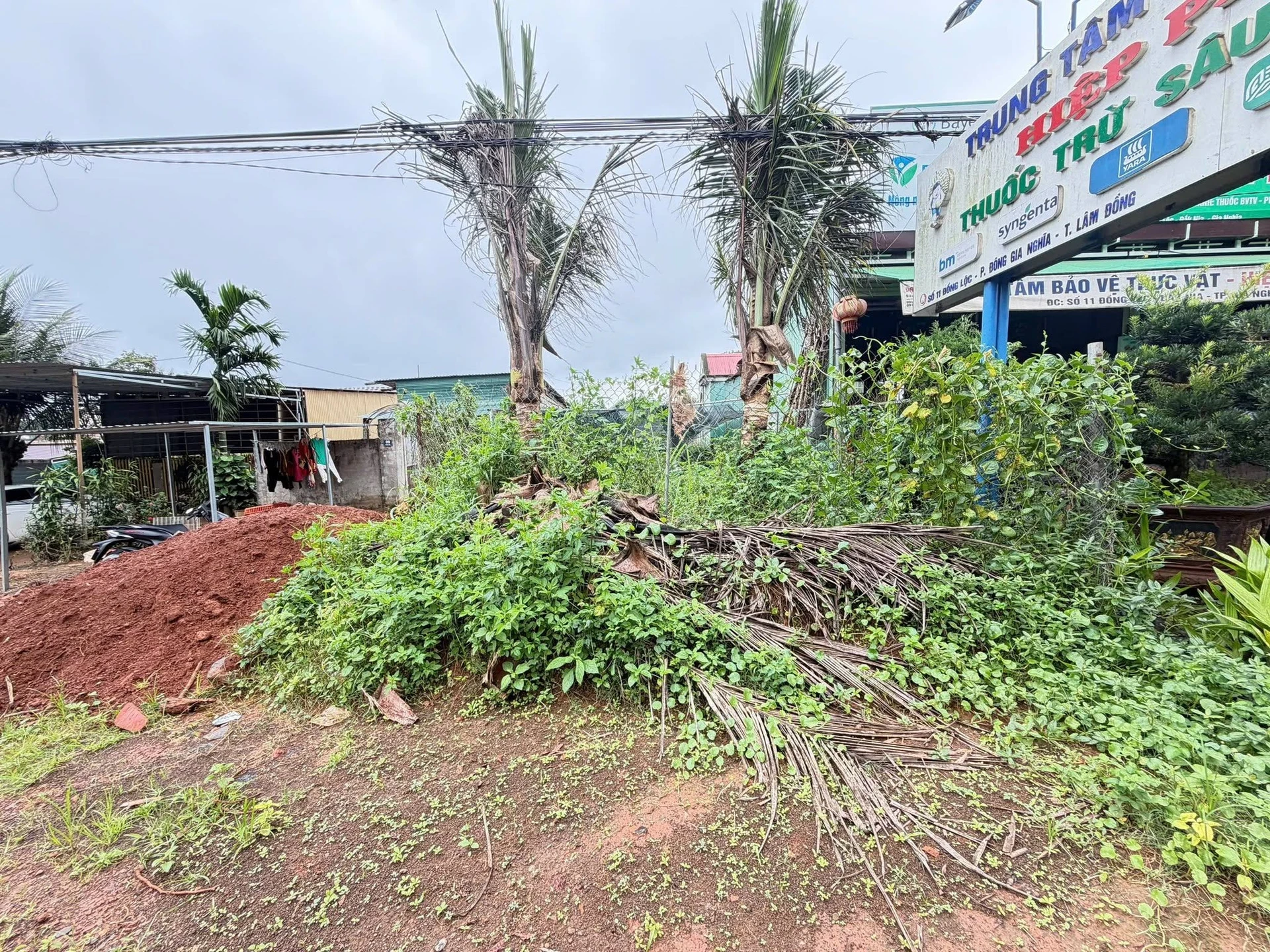 Bán lô đất mặt tiền Quốc Lộ 28, 180m², 1 tỷ 50 triệu - Ảnh 1