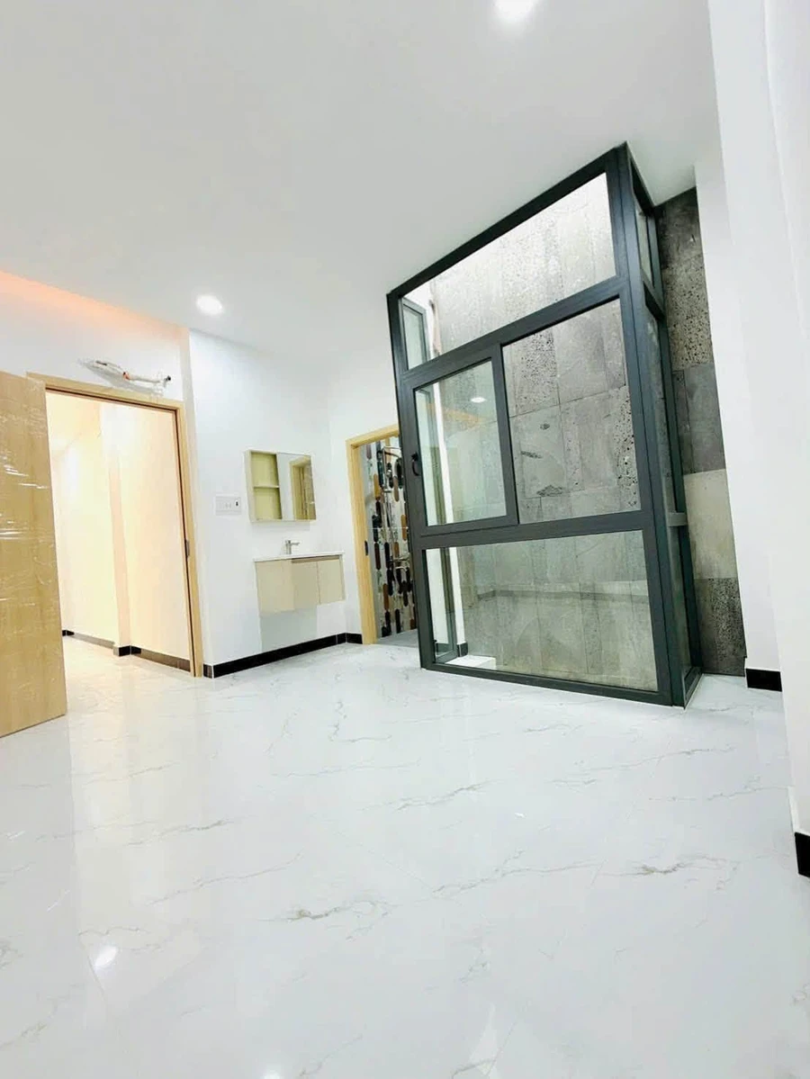Bán nhà 2 tầng nở hậu 67,9m² 3PN đường Nguyễn Duy, Quận 8, giá 5,35 tỷ - Ảnh thu nhỏ 4