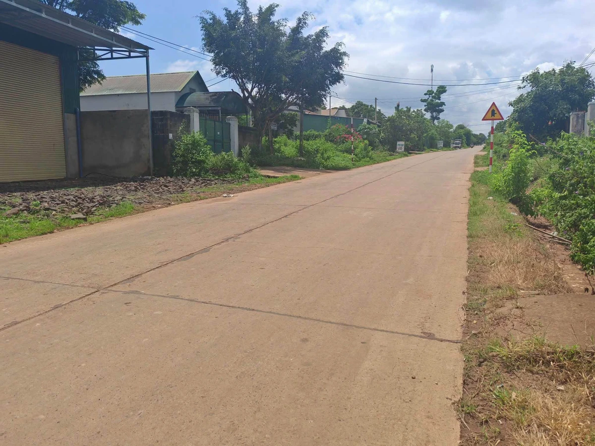 Bán đất mặt tiền Liên Thôn 4, 1092m2, 8,2 tỷ - Ảnh 1