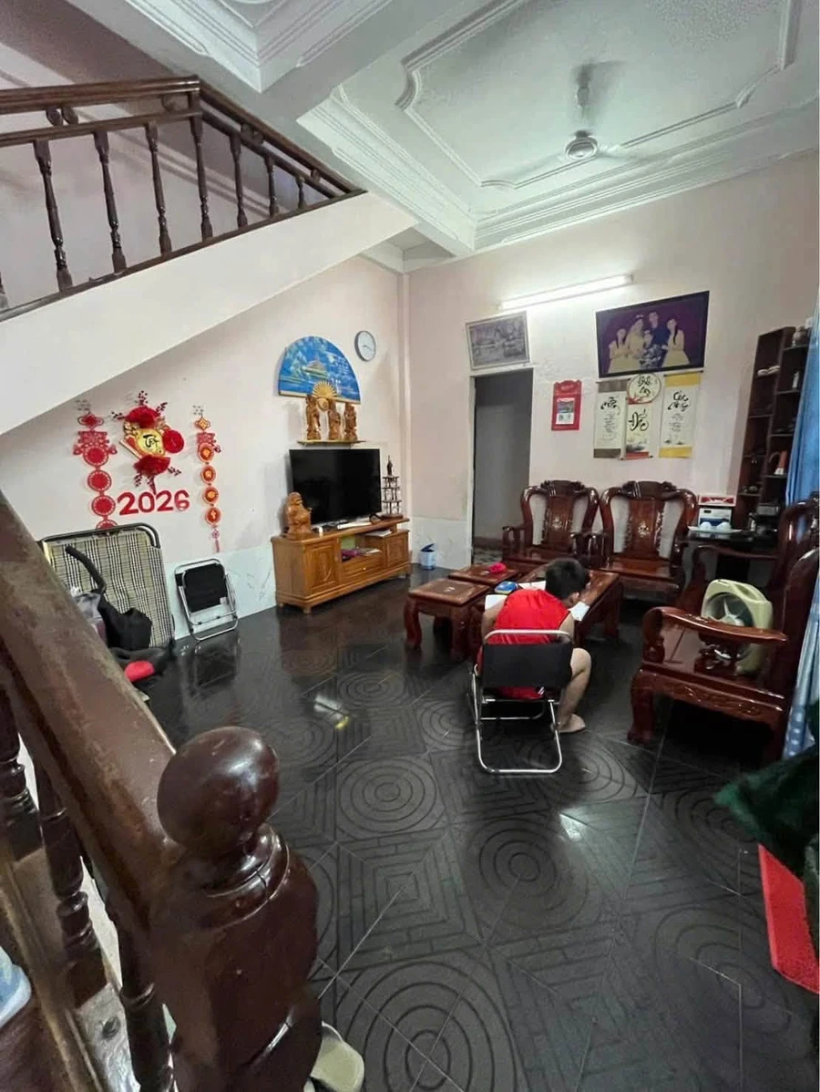 Bán nhà 2 tầng 107m² trung tâm Huế, Nguyễn Huệ 3.9 tỷ - Ảnh thu nhỏ 3