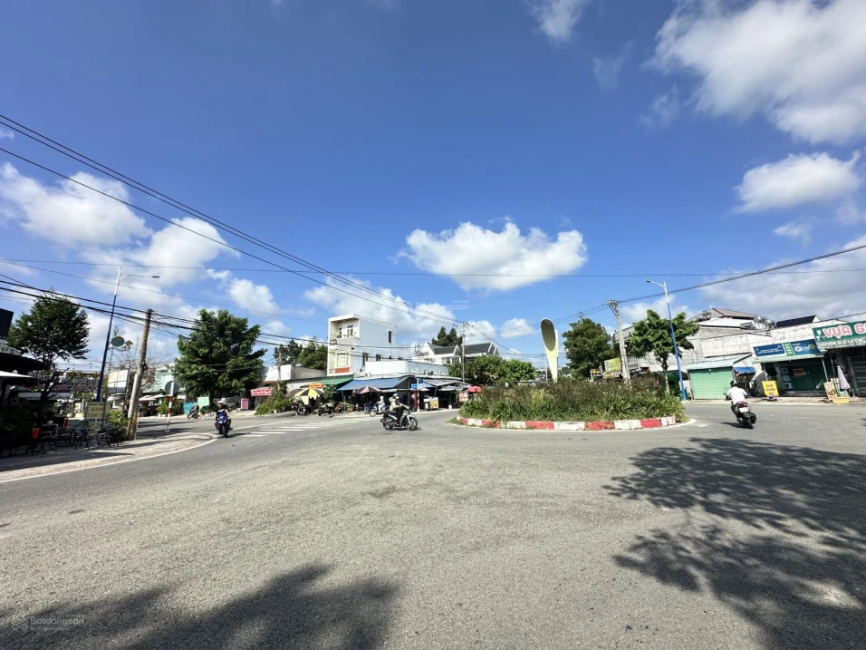 Chính chủ gửi bán đất 100m2 khu trung tâm gần khu đô thị Green City, Midori Park, siêu thị Aeon Mal - Ảnh thu nhỏ 3