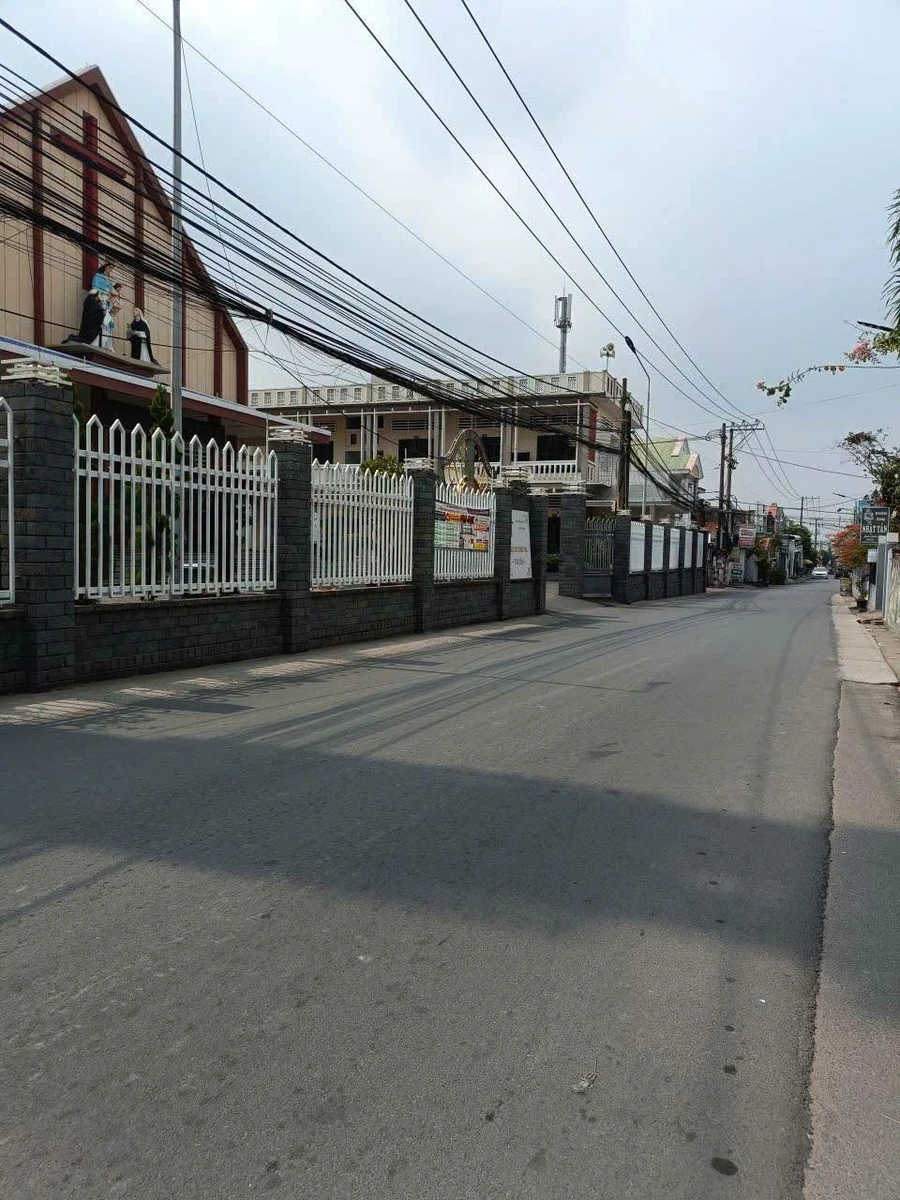 Bán nhà mặt tiền kinh doanh 90m2 Giáo Xứ Xuân Trà Hóc Môn - Ảnh thu nhỏ 2