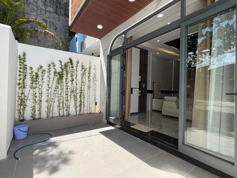 Bán biệt thự mini 3 tầng 63m2 cách biển 300m, 5.6 tỷ