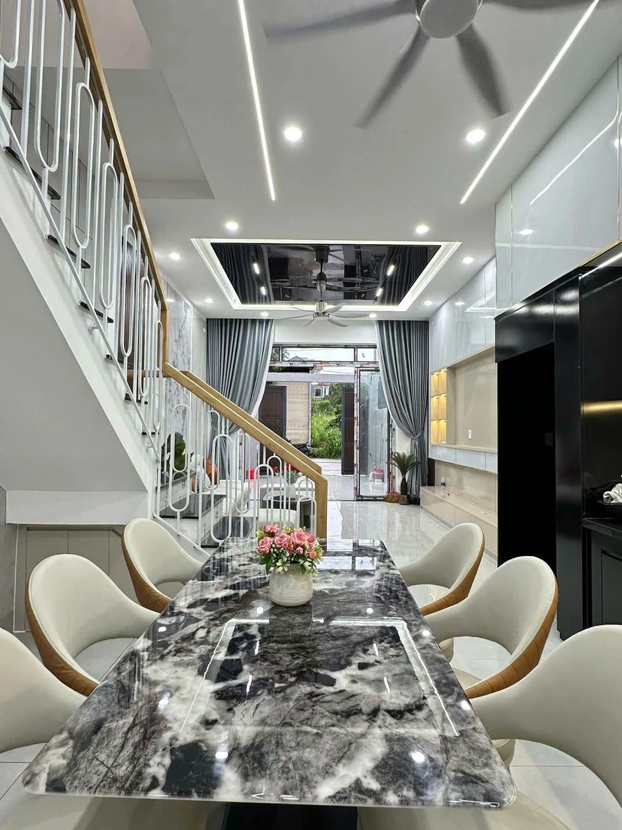 Bán nhà 1 trệt 1 lầu mặt tiền kinh doanh 3PN tặng full nội thất tại Trảng Dài, Đồng Nai - Ảnh thu nhỏ 4
