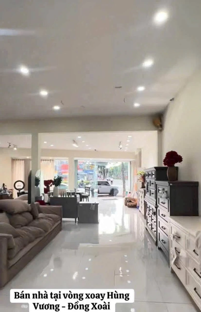 Bán nhà mặt tiền 153.9m² Đồng Xoài 10 tỷ - Ảnh thu nhỏ 3
