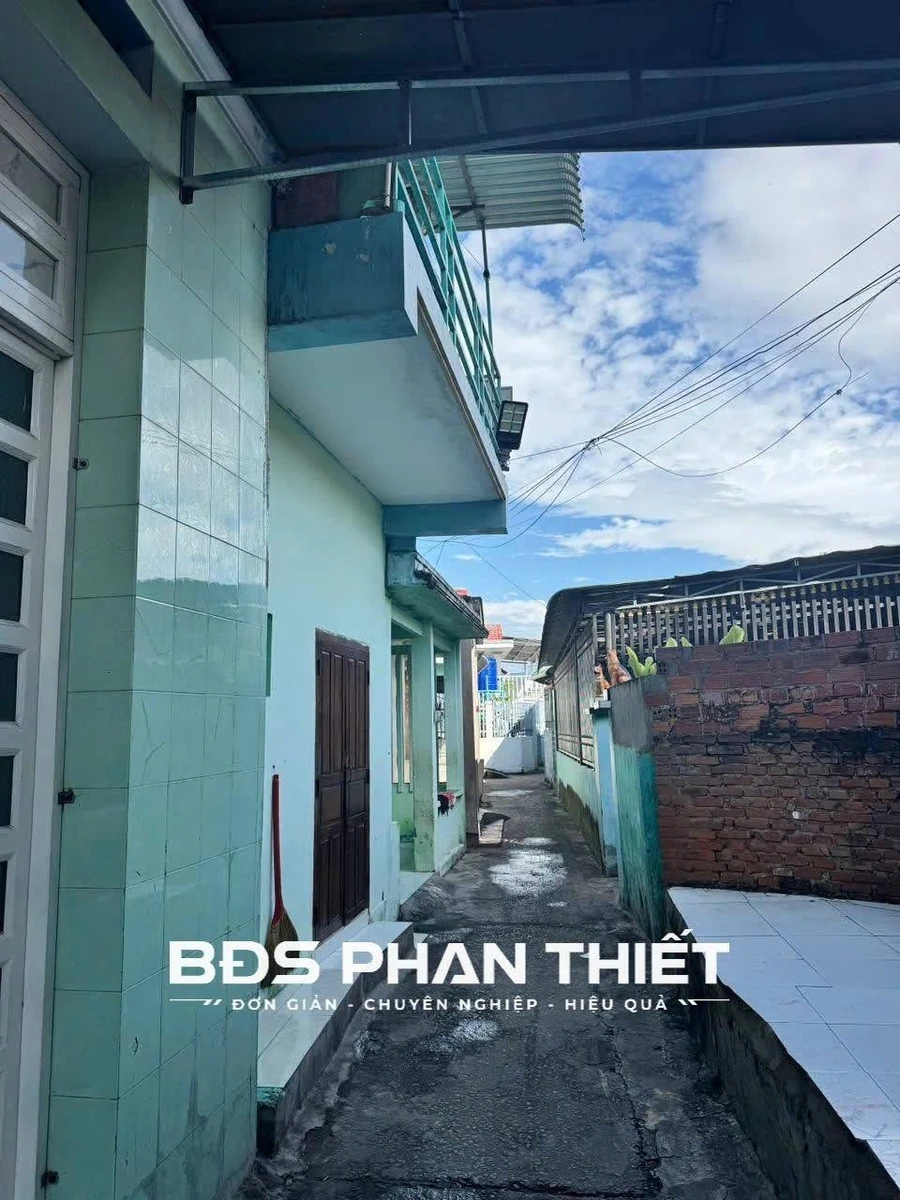 Bán nhà 60m2 sát mặt tiền Quốc Lộ 1A, Phan Thiết, 750 triệu - Ảnh thu nhỏ 4