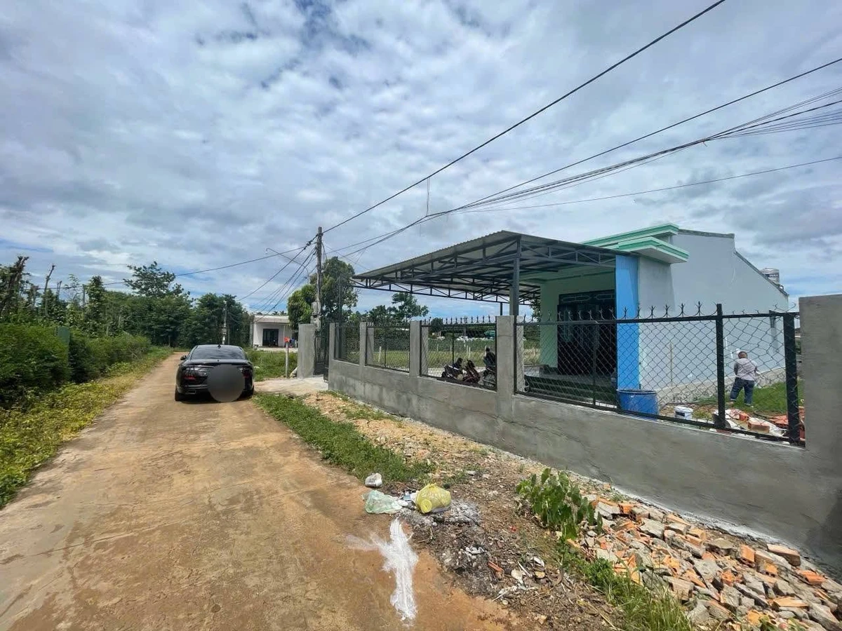 Bán nhà 3 phòng ngủ 100m2 tại Eakao, Đắk Lắk 1,49 tỷ - Ảnh thu nhỏ 2