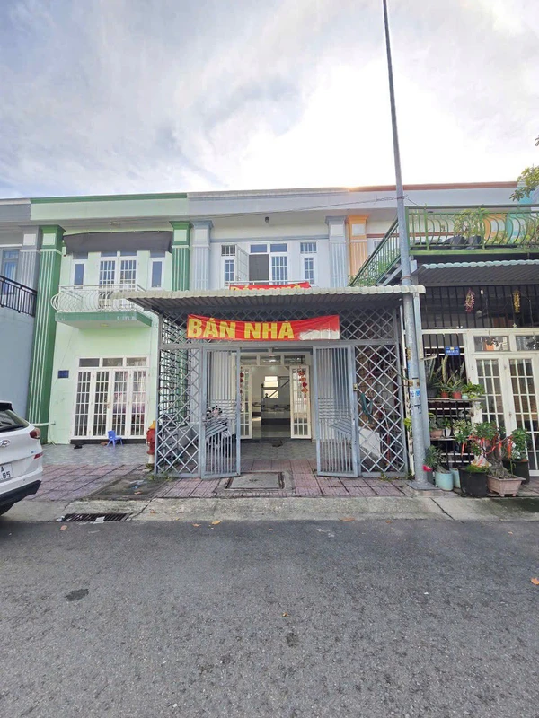 Bán nhà 1 trệt 1 lầu 74.7m² Thuận Giao 3.6 tỷ