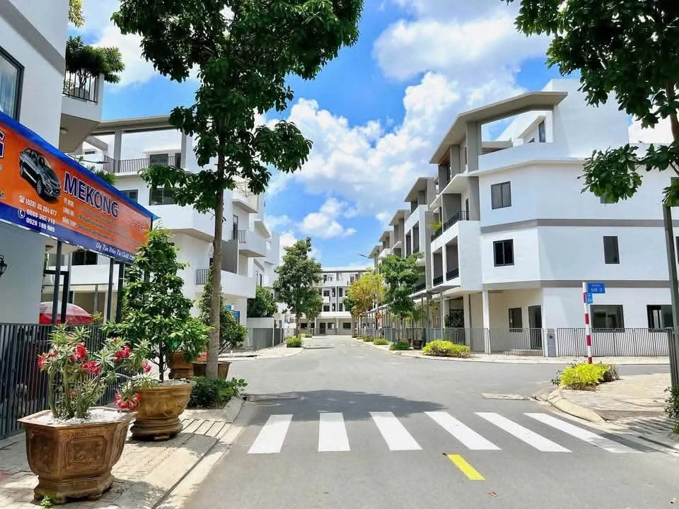 Bán nhà phố 1 trệt 3 lầu The Pearl Riverside 70m2 sổ hồng, Bến Lức, Long An - Ảnh thu nhỏ 5