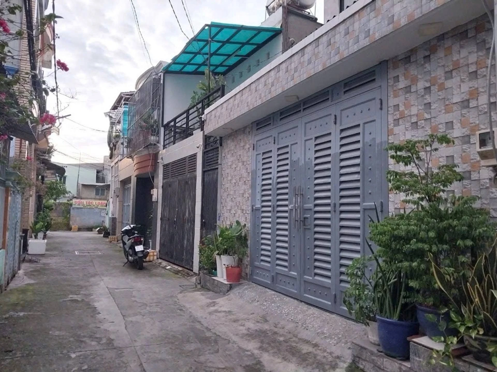 Bán nhà Quận 12 gần Gò Vấp 106m2 giá 6,9 tỷ - Ảnh 1