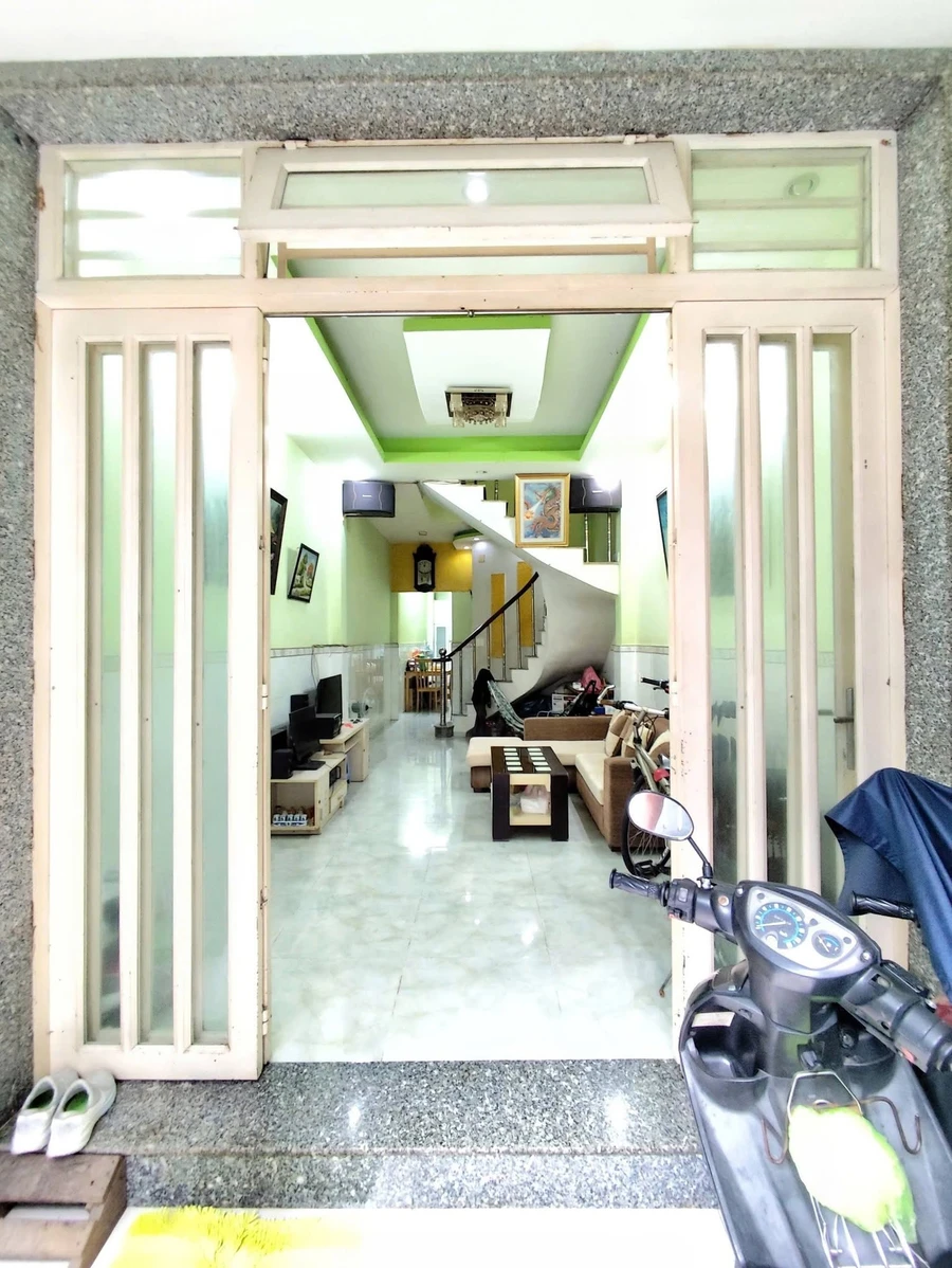 Bán nhà hẻm 500 Đoàn Văn Bơ Quận 4, 44,4m², 1 trệt 1 lầu, 2PN, giá 5,7 tỷ - Ảnh thu nhỏ 2