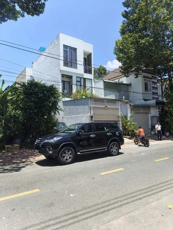 Bán nhà 1 trệt 2 lầu 90m² D1 Chánh Nghĩa