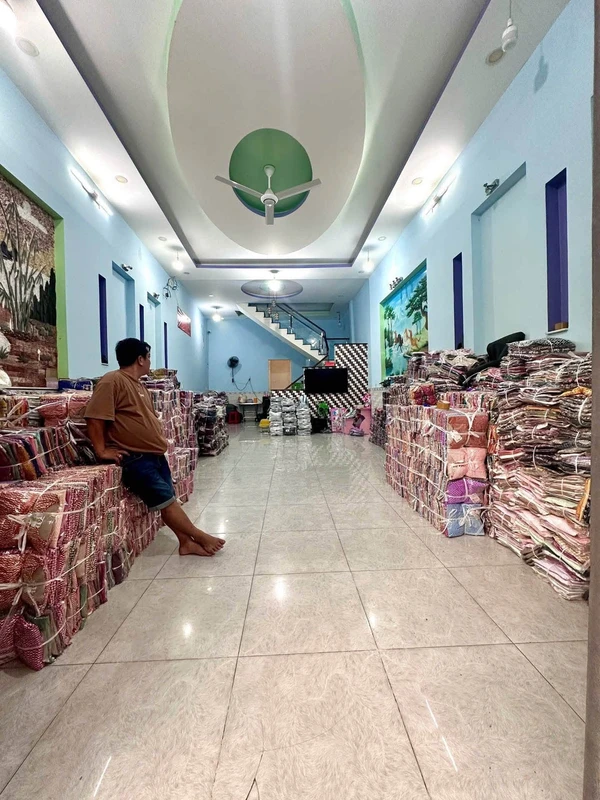 Bán nhà 4 tầng 4PN 68m² gần chợ Đôn 3,9 tỷ 201m2