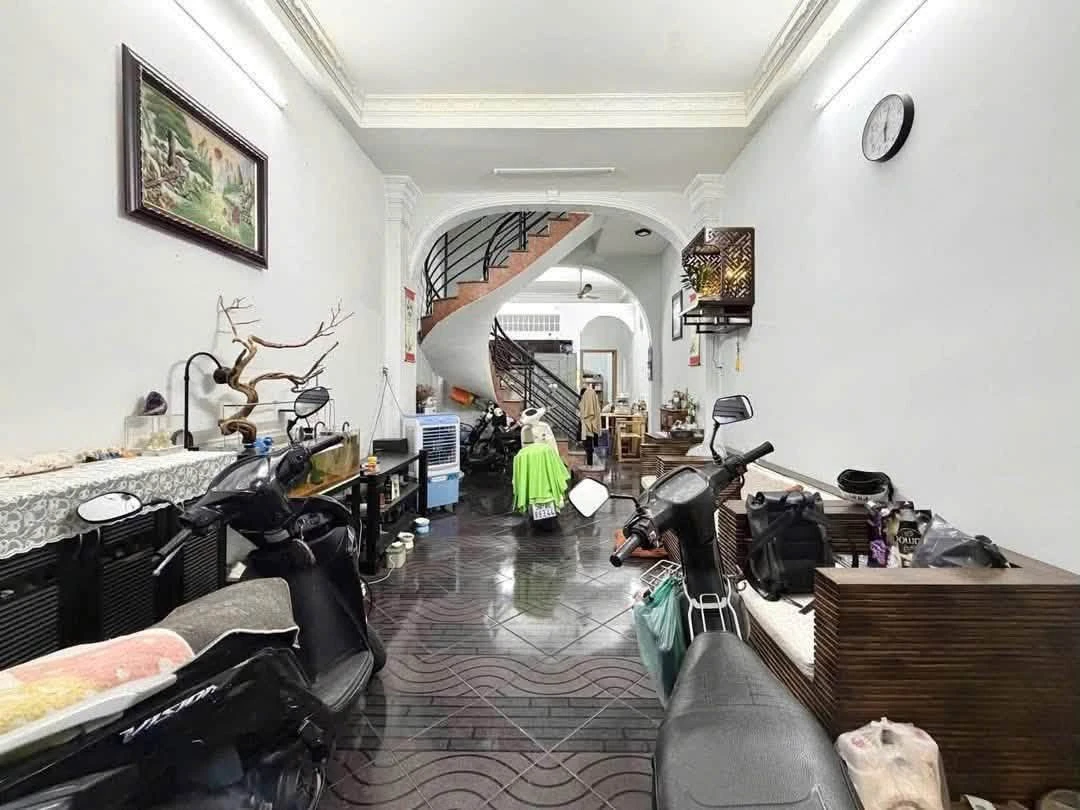 Bán nhà 3 tầng BTCT 65m² 5 phòng ngủ đường Lê Văn Sỹ, Quận 3 - Ảnh thu nhỏ 3