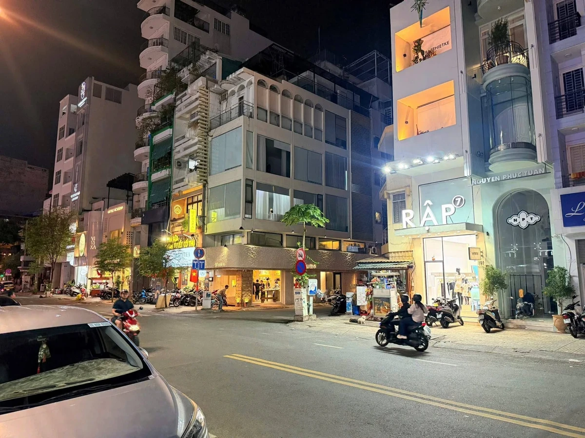 Bán nhà 4 tầng Võ Văn Tần Q3, 28m² giá hơn 4 tỷ - Ảnh 1