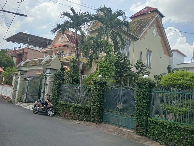 Bán nhà 3 phòng ngủ 80m2 gần Lê Văn Thọ 5.3 tỷ chenh