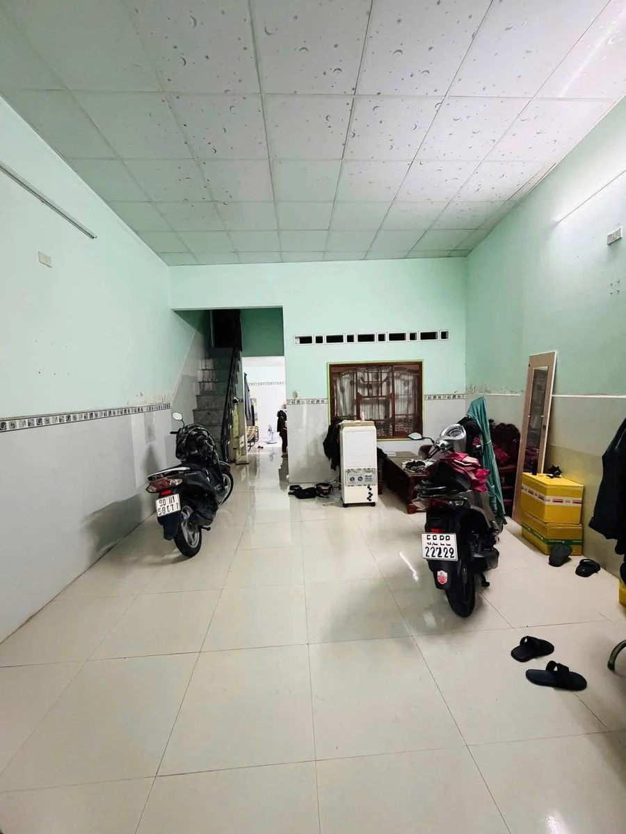 Bán nhà hẻm 53.5m² gần chợ Hoa Lư, Quy Nhơn, 1.6 tỷ - Ảnh 1