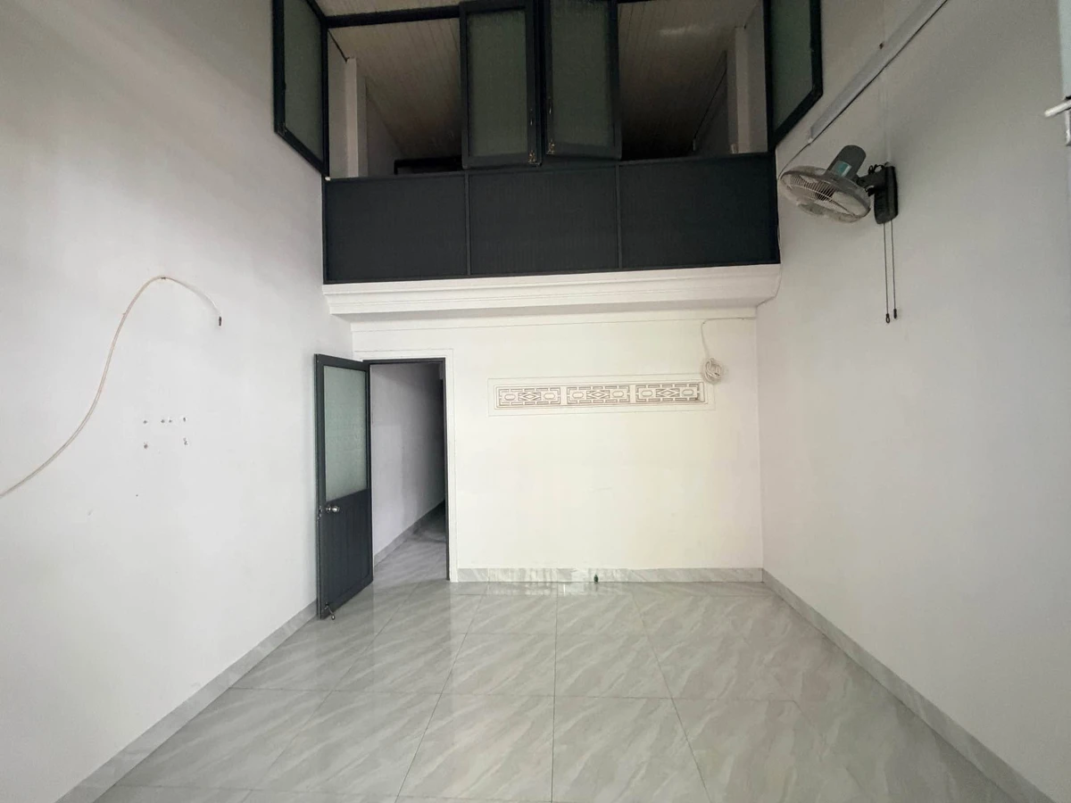 Bán nhà riêng 3.8x9m (34m²) 900 triệu Hóc Môn - Ảnh thu nhỏ 3