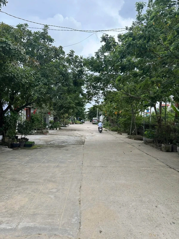 Bán lô đất 95m2 Phạm Văn Đồng Huế 2,4 tỷ